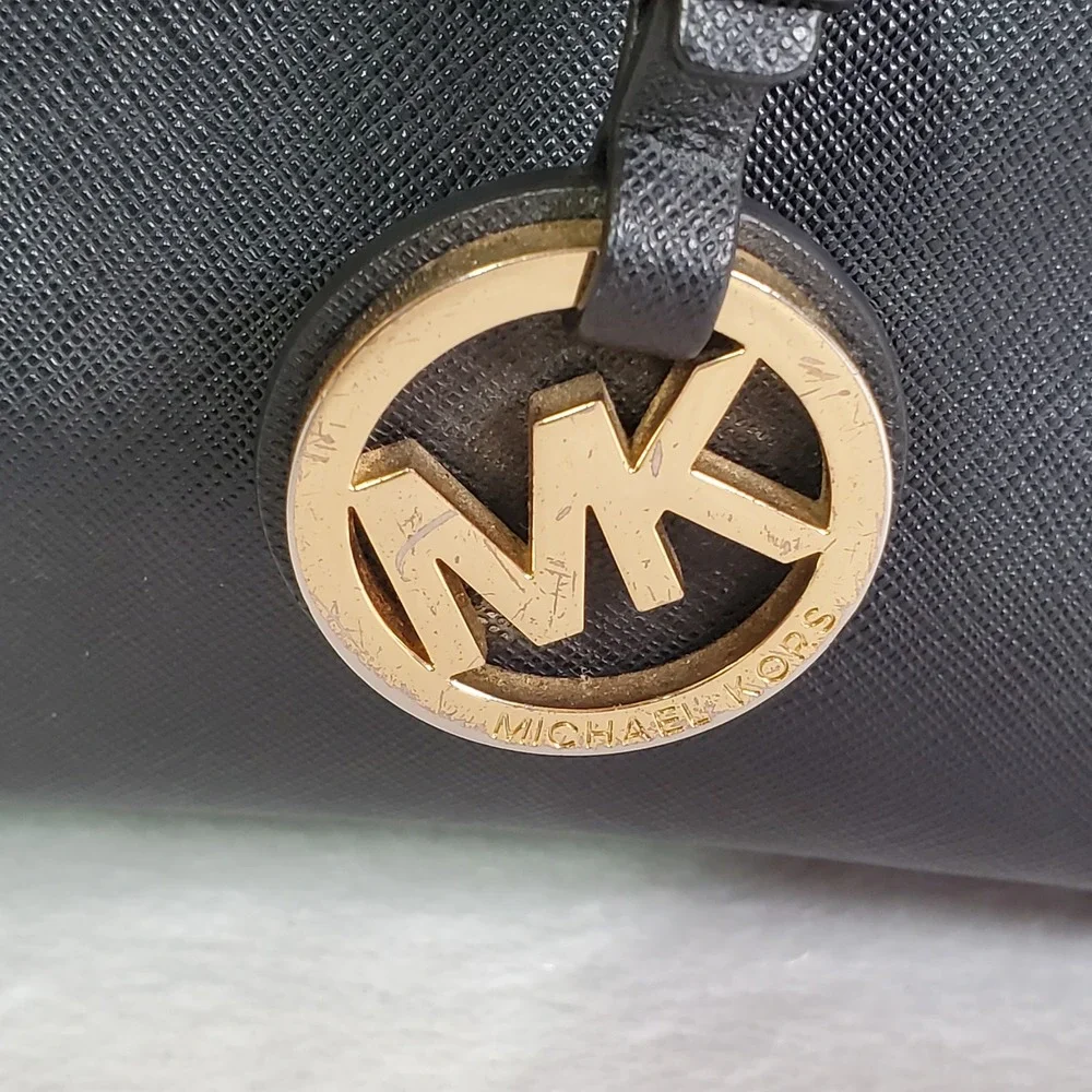 Michael Kors Jet Set‎ Black Saffiano Leather Tote Shoulder Bag Classic Career